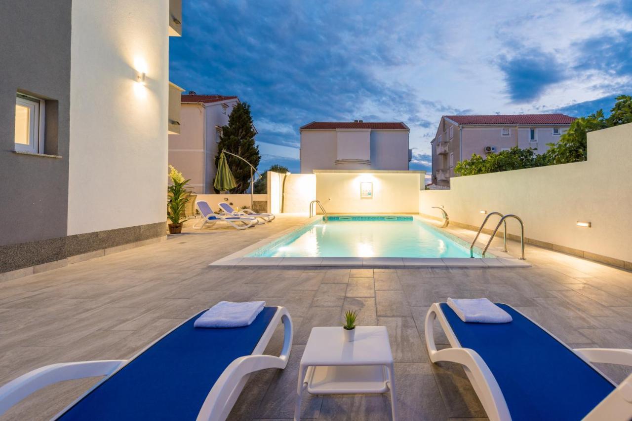 Villa Jana Luxury Apartments Novalja Eksteriør billede