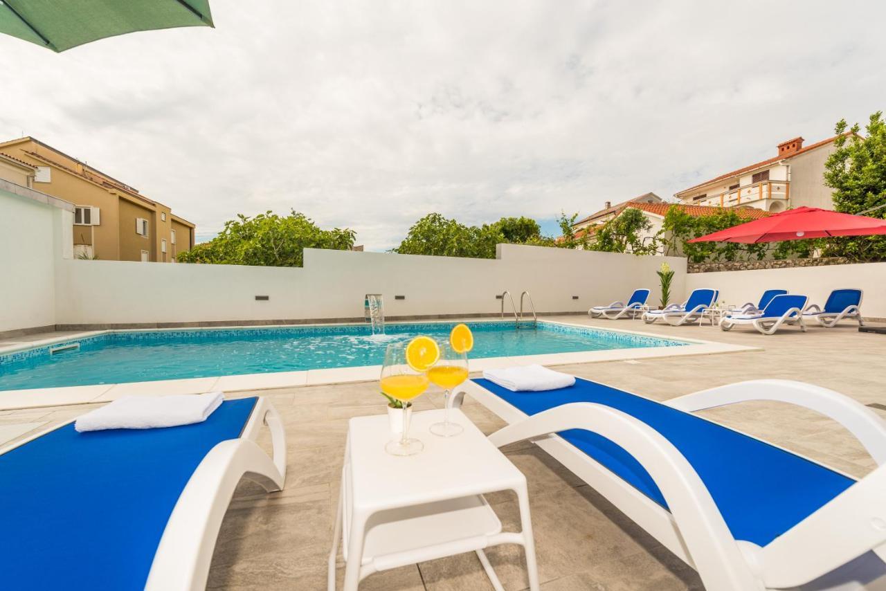 Villa Jana Luxury Apartments Novalja Eksteriør billede