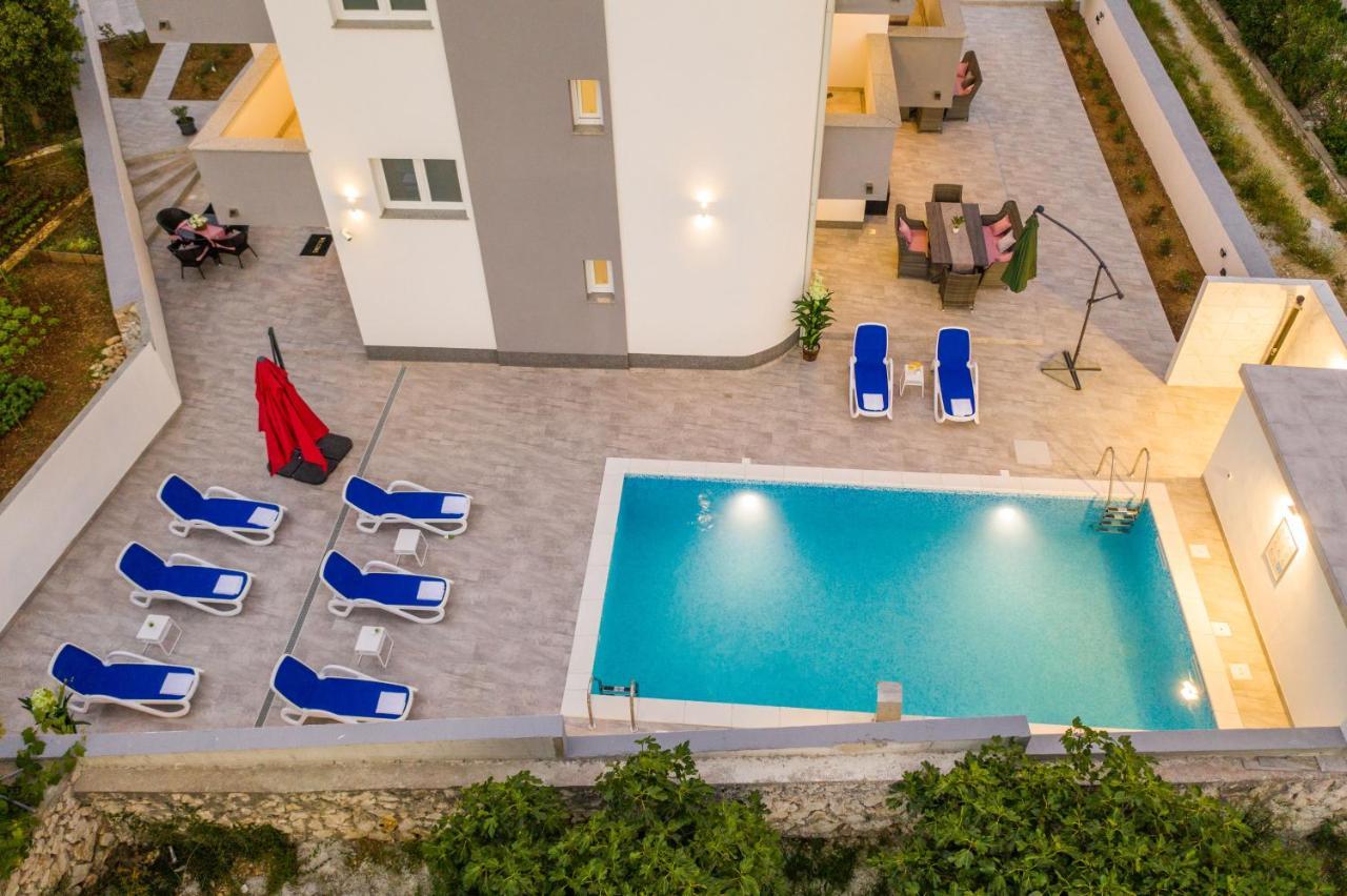 Villa Jana Luxury Apartments Novalja Eksteriør billede