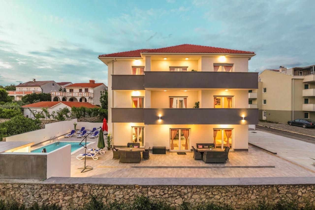 Villa Jana Luxury Apartments Novalja Eksteriør billede