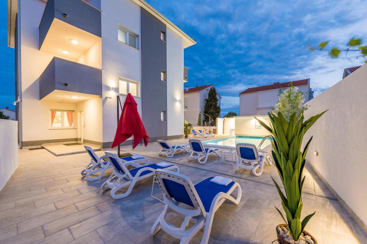 Villa Jana Luxury Apartments Novalja Eksteriør billede