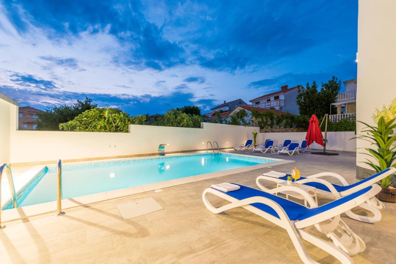 Villa Jana Luxury Apartments Novalja Eksteriør billede