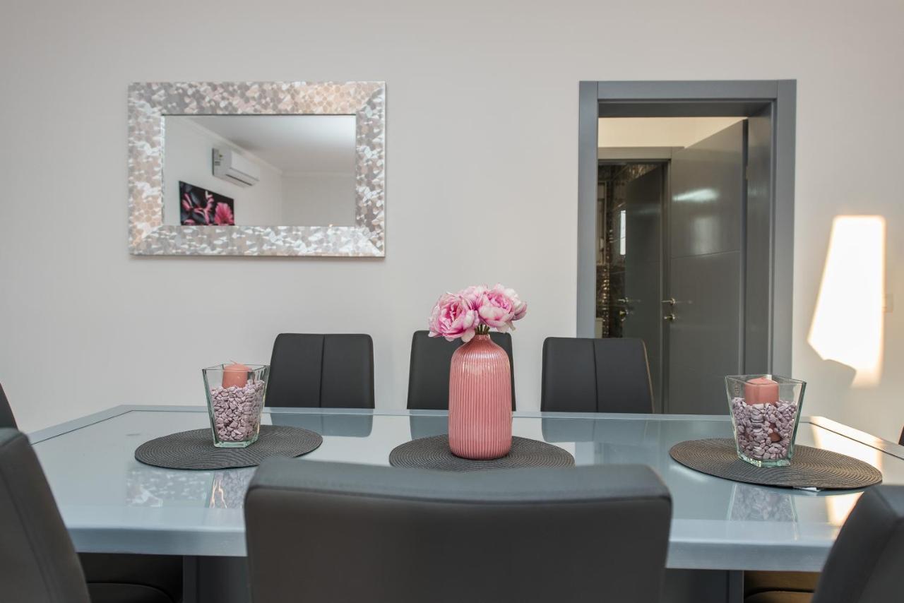 Villa Jana Luxury Apartments Novalja Eksteriør billede