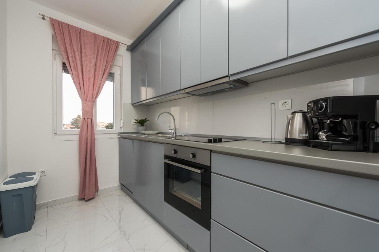 Villa Jana Luxury Apartments Novalja Eksteriør billede